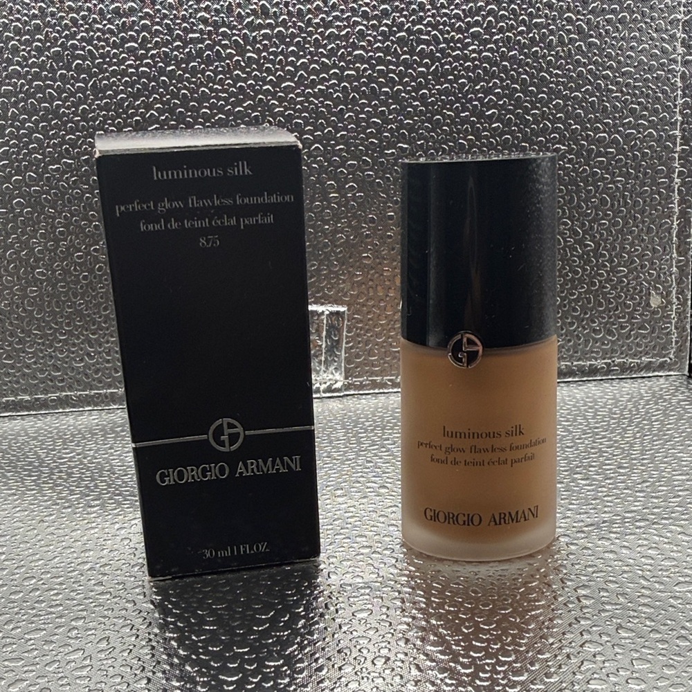 Giorgio Armani Luminous Silk Foundation - #  8.75